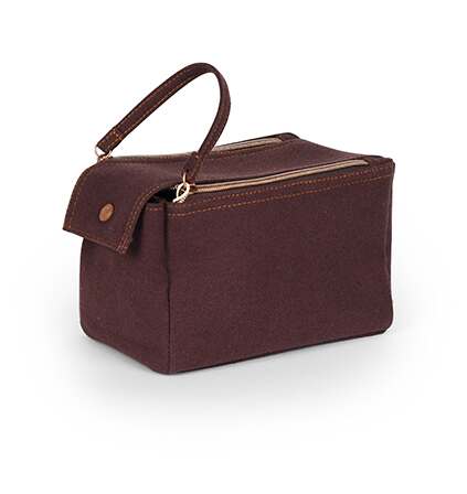 Несесер на блискавці 18,2 х 12 х 11 см
Несесер на блискавці 18,2 х 12 х 11 см